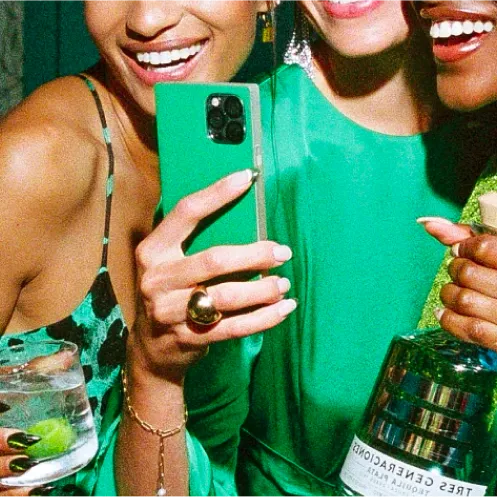 Girls doing a selfie in party Tres Generaciones