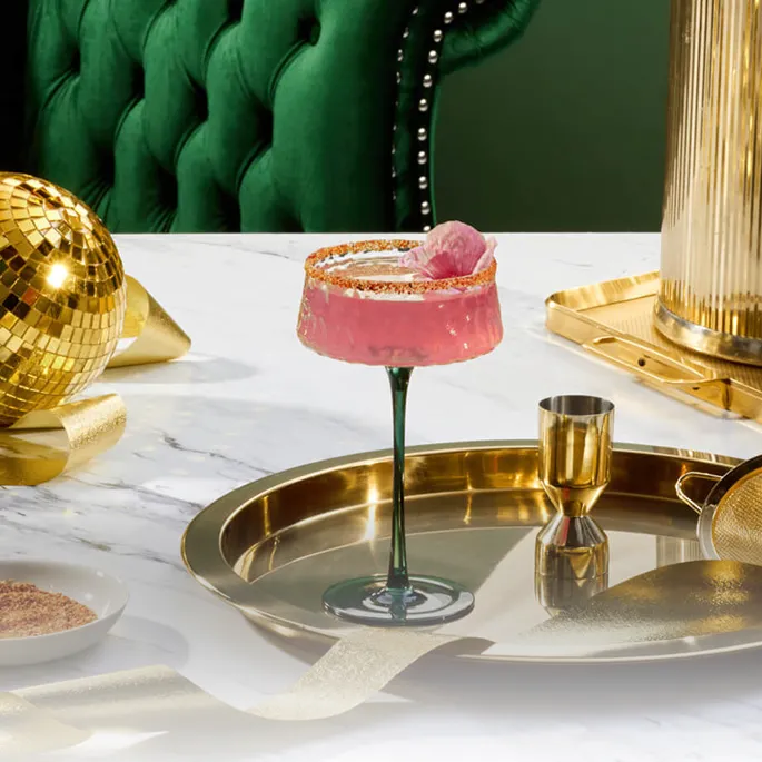 Tequila cocktail Hibiscus Marg Tres Generaciones